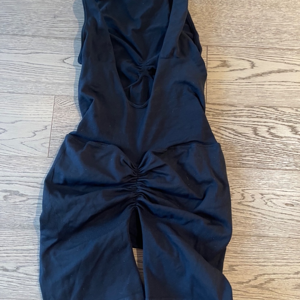 Skims romper - Picture 5 of 7
